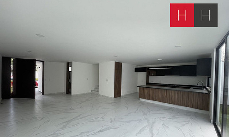 Casa En Venta En Lom...