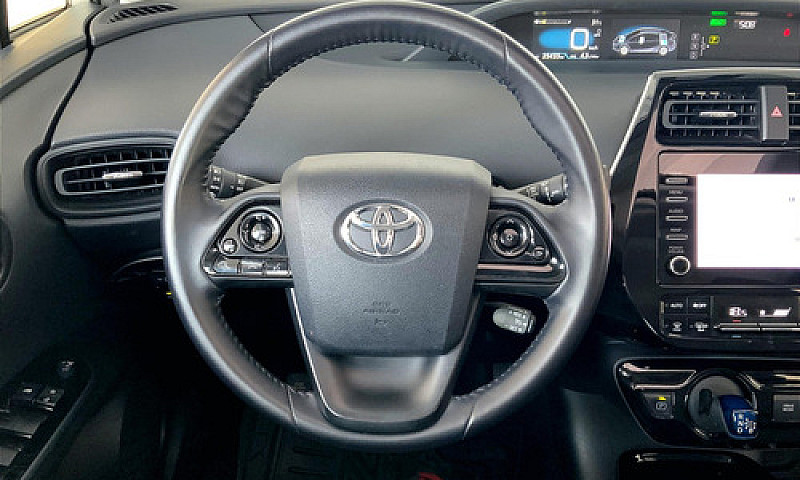 Toyota Prius 2021...