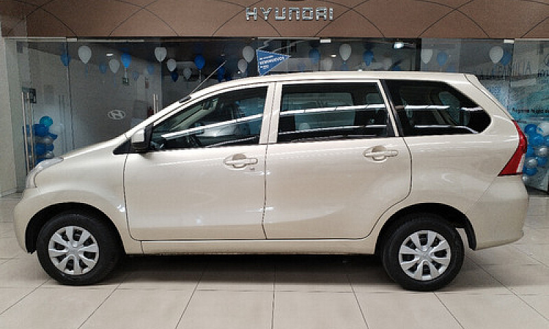 Toyota  Avanza  2015...