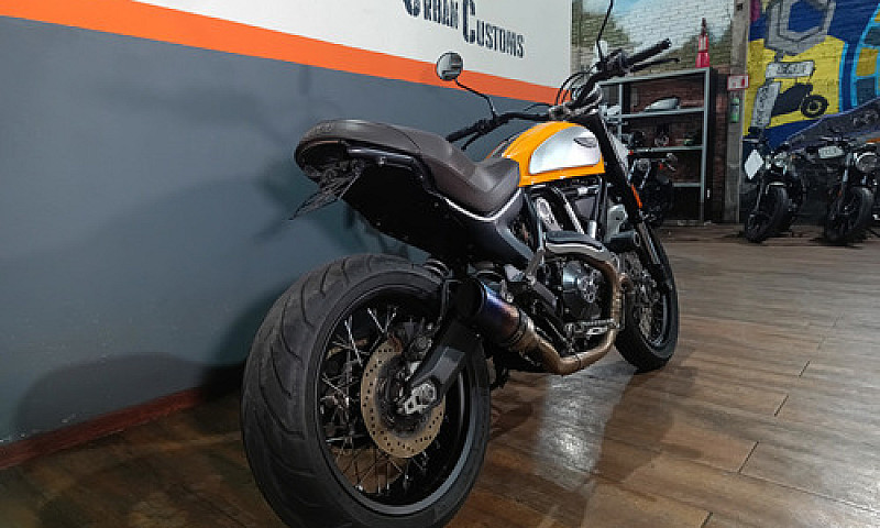 Ducati Scrambler 800...