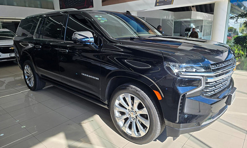 Chevrolet Suburban 2...