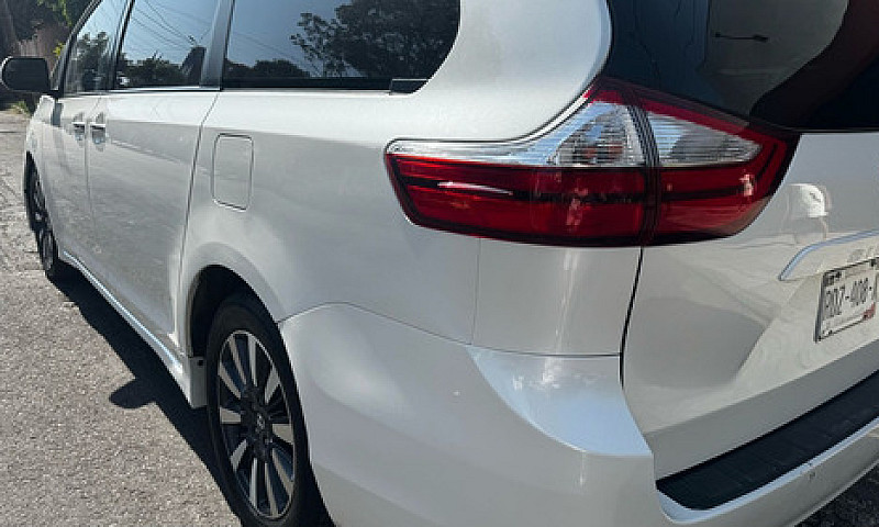 Toyota Sienna 3.5 Xl...