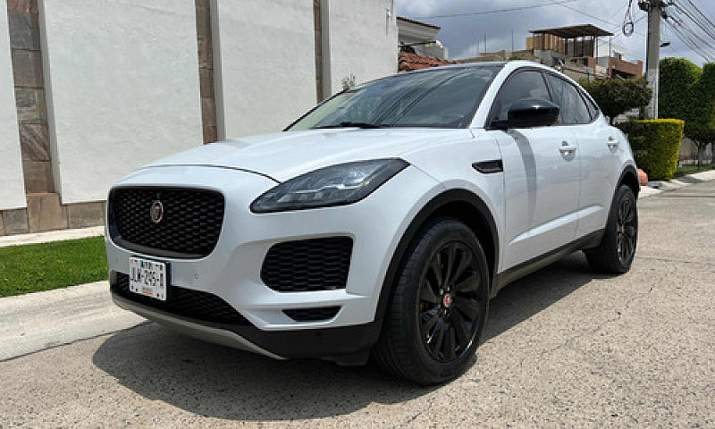 Jaguar F-Pace 3.0 Fi...