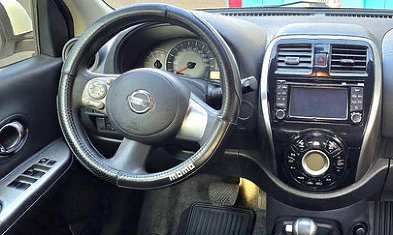 Nissan March 1.6 Adv...