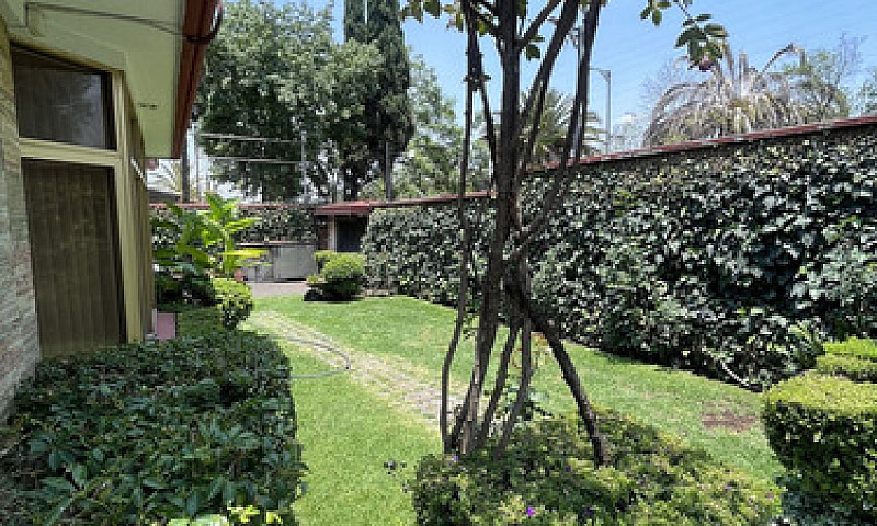 Casa En Venta En Bos...