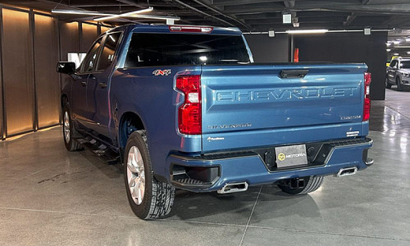 Chevrolet Silverado ...