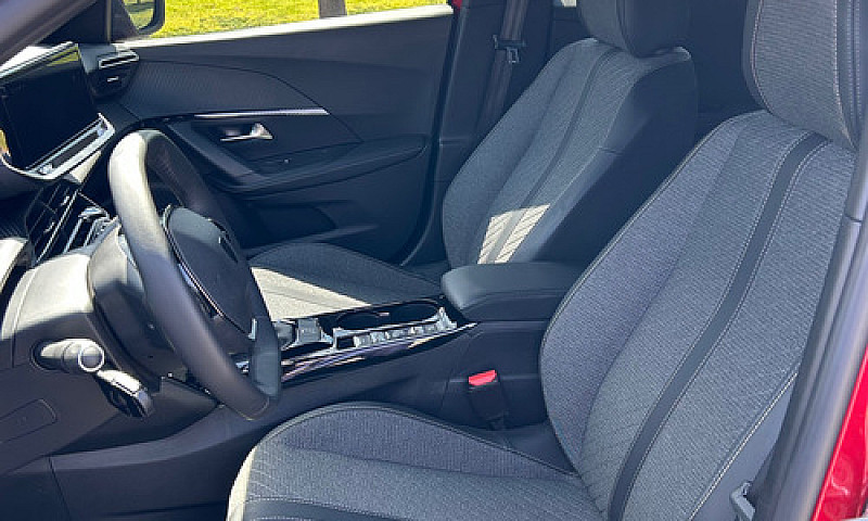 Peugeot 2008 1.2 Suv...