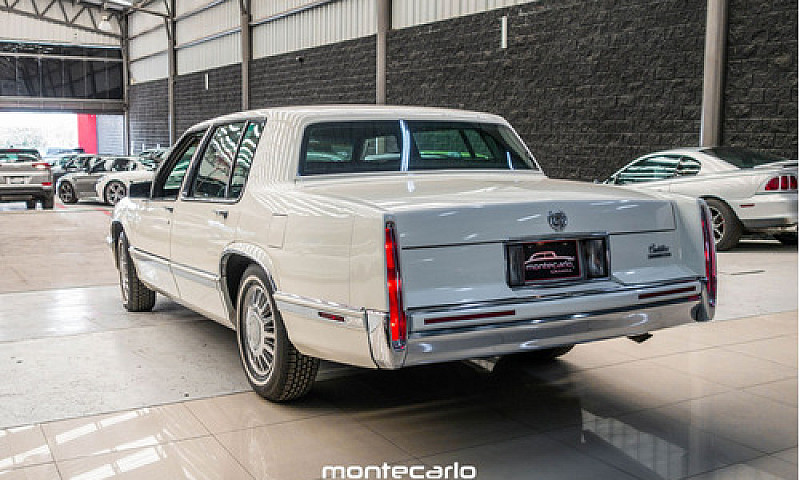 Cadillac Deville 199...