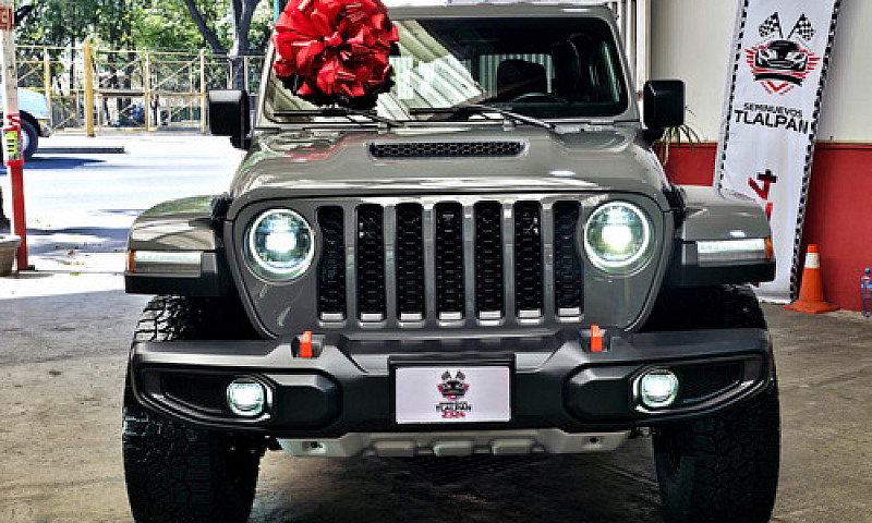 = Jeep // Gladietor ...