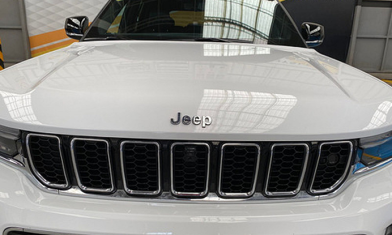 Jeep Grand Cherokee ...
