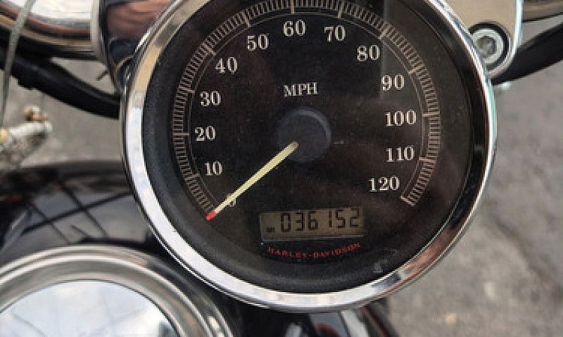 Harley Sportster 120...