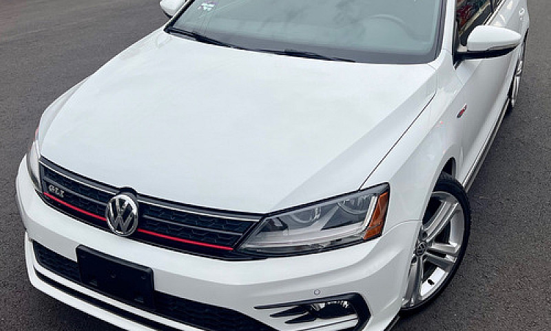 Volkswagen Jetta 2.0...