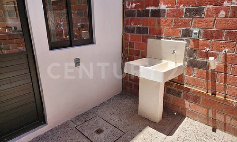 Casa En Venta, La  C...