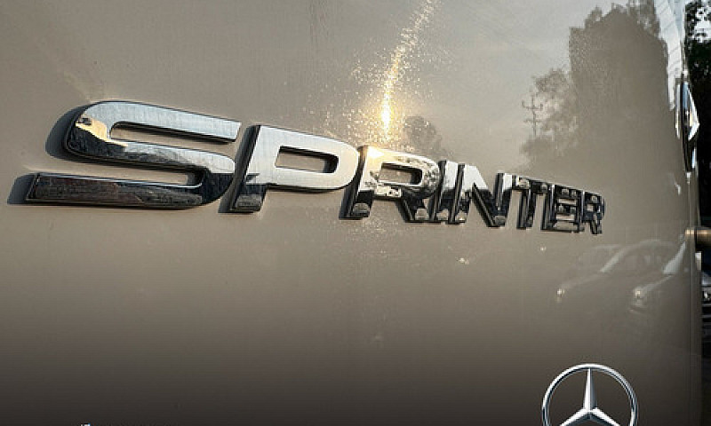 Mercedes-Benz Sprint...