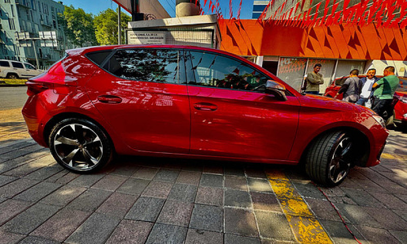 Cupra Leon 245Hp...