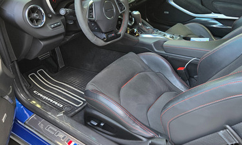 Chevrolet Camaro 6.2...