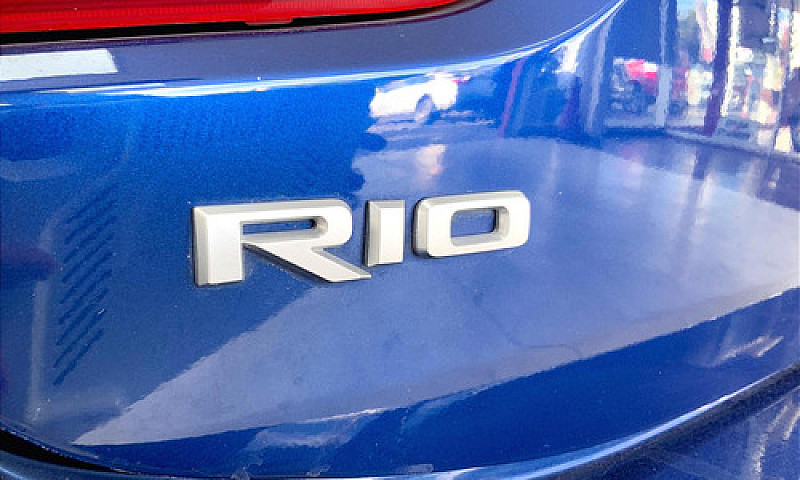 Kia Rio 2023...