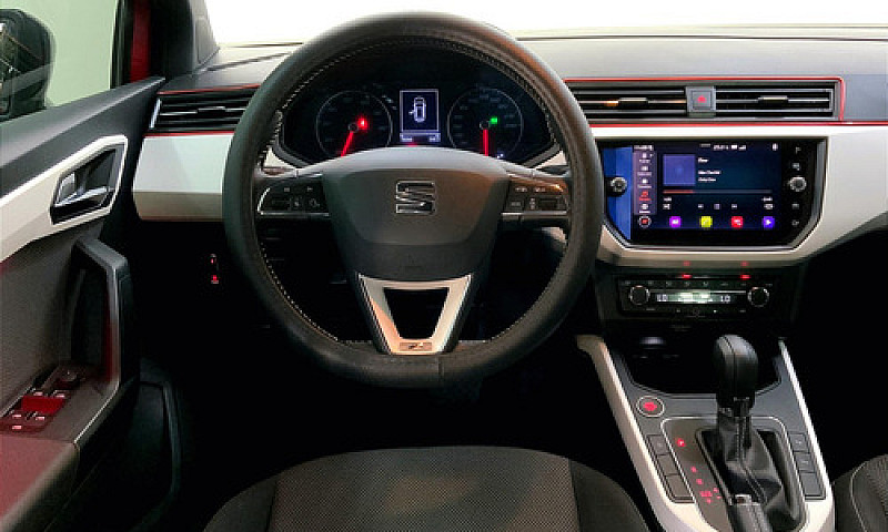 Seat Arona 2021...