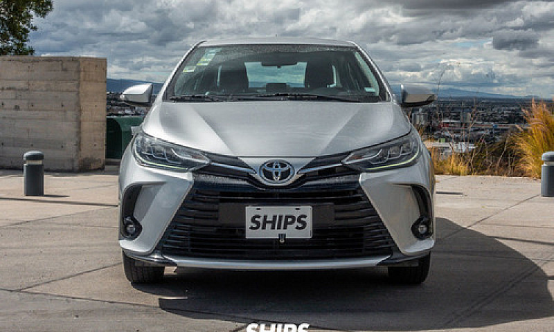 Toyota Yaris 2021...