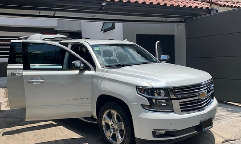Chevrolet Suburban 5...