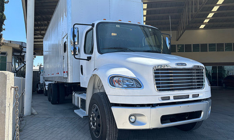 Freightliner M2 Tort...