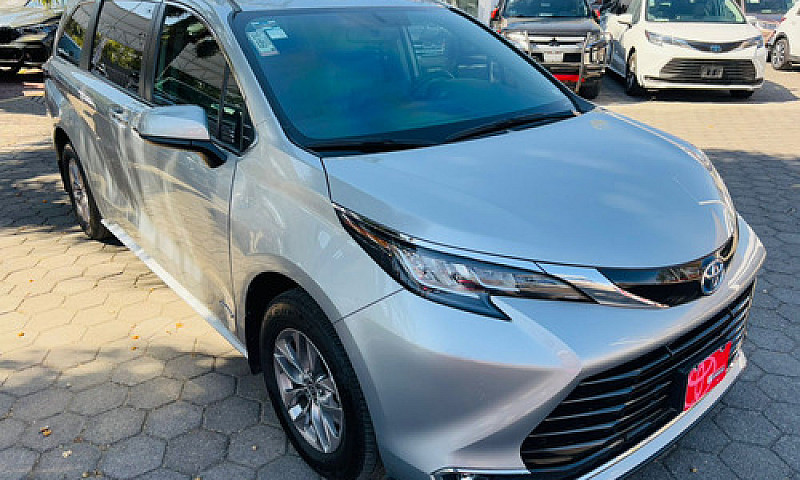 Toyota Sienna 2021...