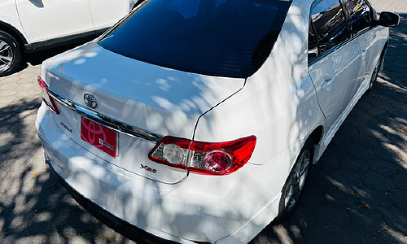Toyota Corolla 2011...