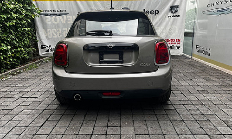 Mini Cooper 2019 1.5...