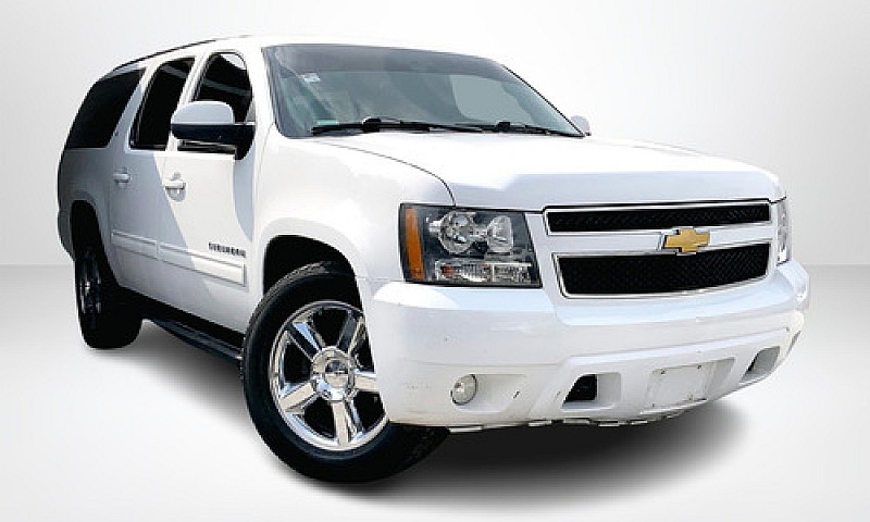Chevrolet Suburban 2...