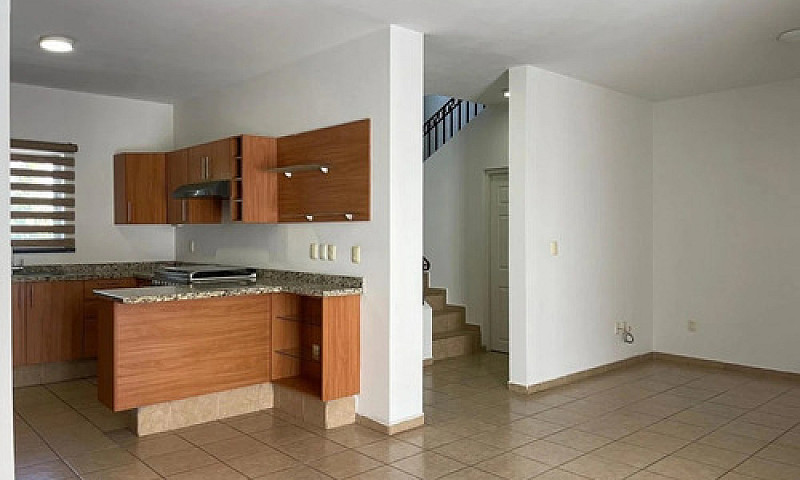 Agradable Casa En Ve...