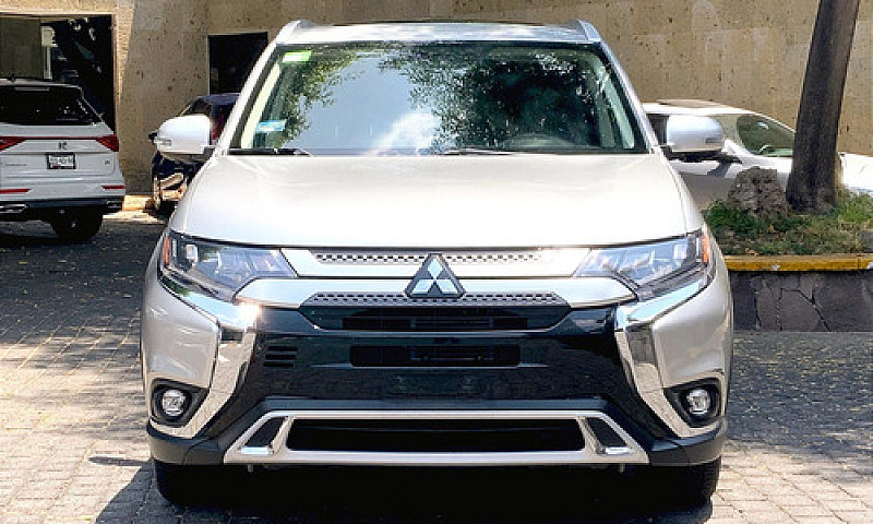 Mitsubishi Outlander...