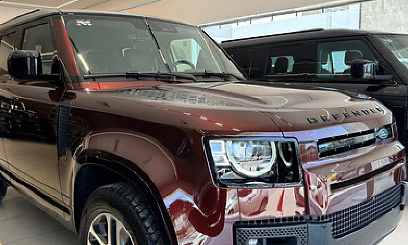 Land Rover Defender ...