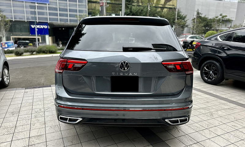 Volkswagen Tiguan 1....