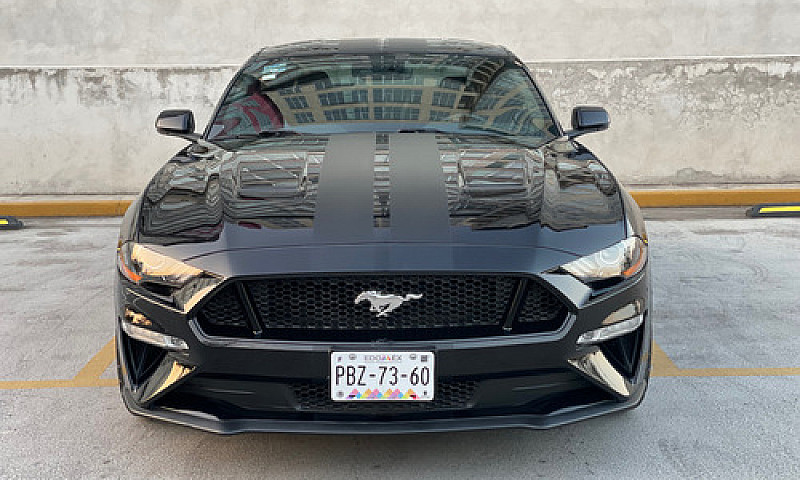 Ford Mustang 5.0L Gt...
