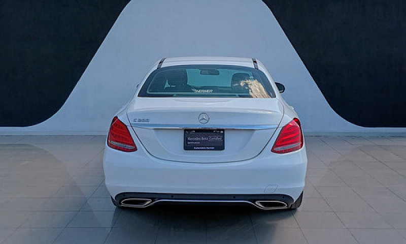 Mercedes-Benz Clase ...