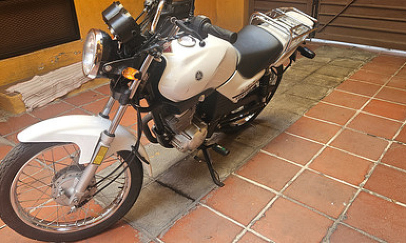 Motocicleta  Yamaha ...