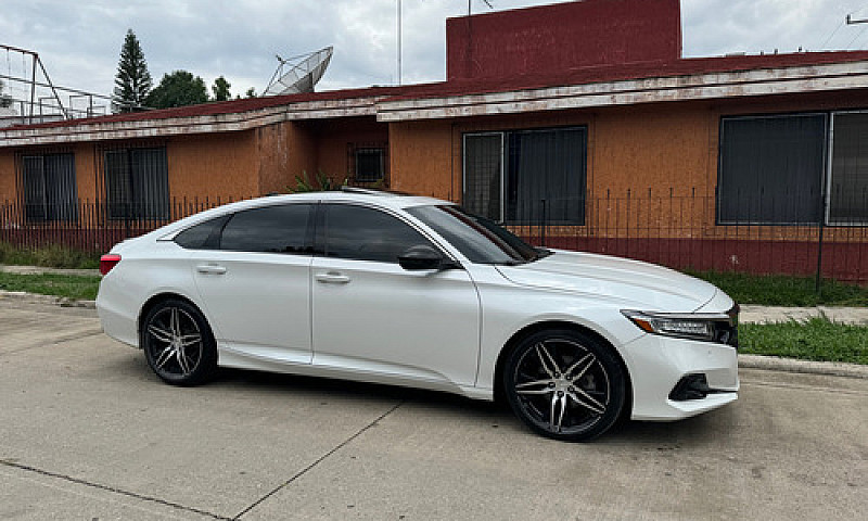 Honda Accord 2.0 Tou...