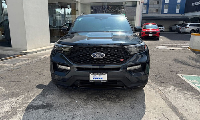 Ford Explorer 2022...