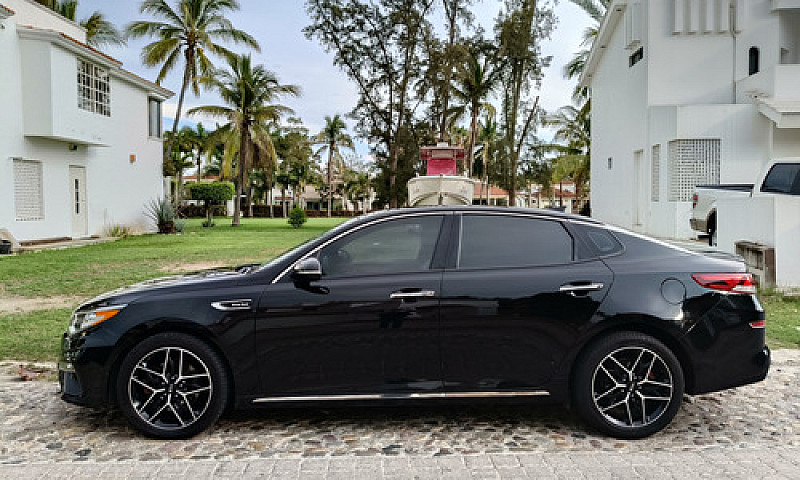 Kia Optima 2.0 L Tur...