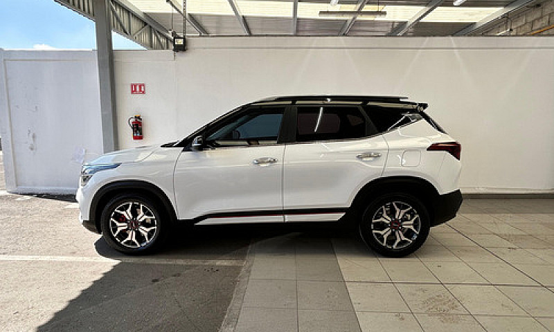 Kia Seltos 2022...
