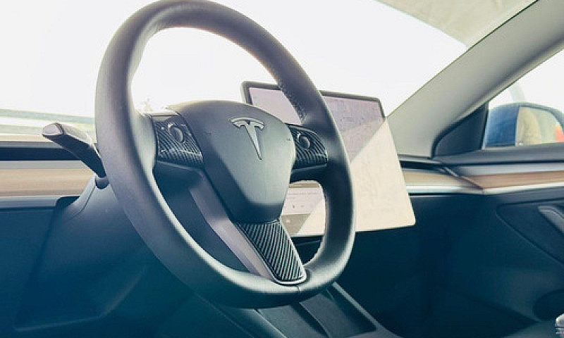 Tesla Model 3 5P Paq...