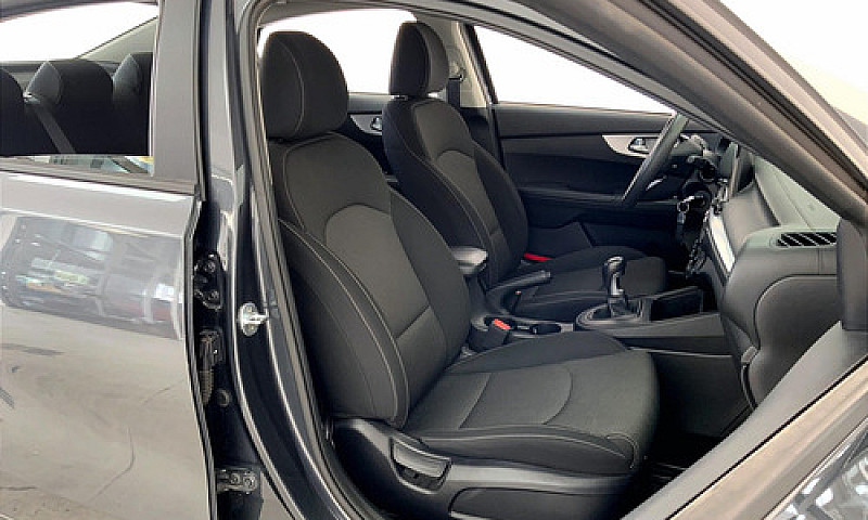Kia Forte 2022...