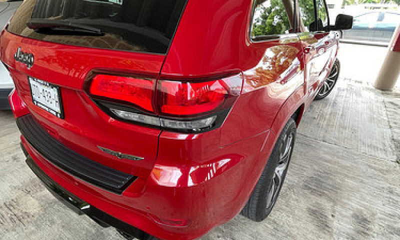 Grand Cherokee Track...