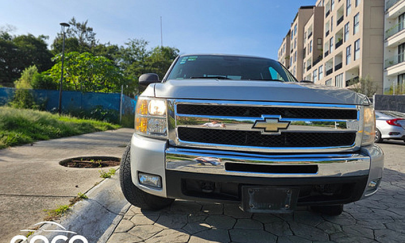 Chevrolet Cheyenne C...