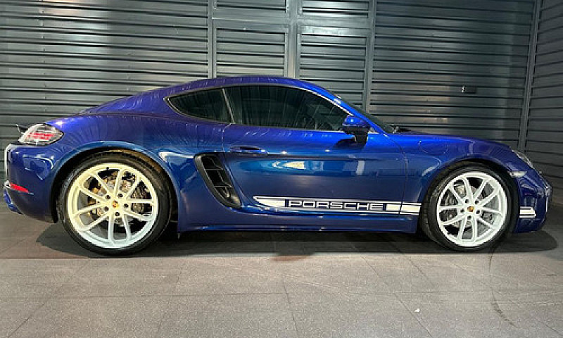 Porsche Cayman 2024...