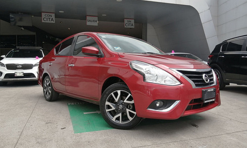 Nissan Versa 2019 1....