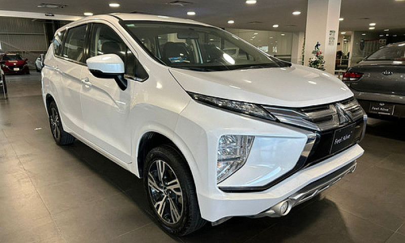 Mitsubishi Xpander 2...