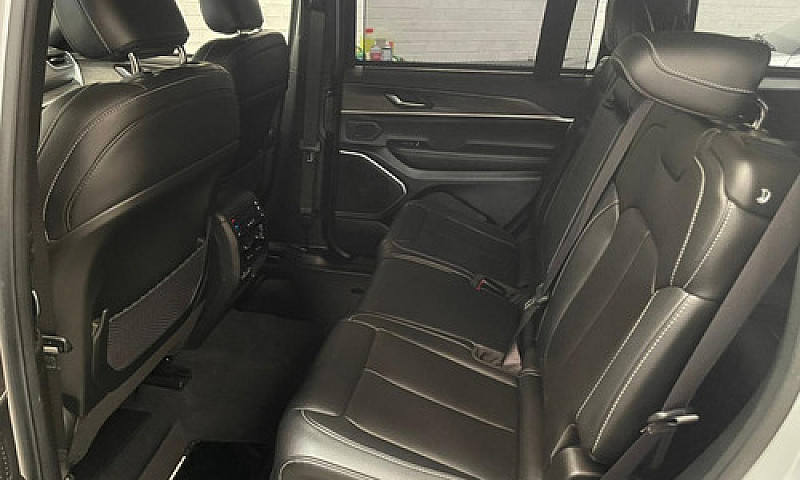 Jeep Grand Cherokee ...