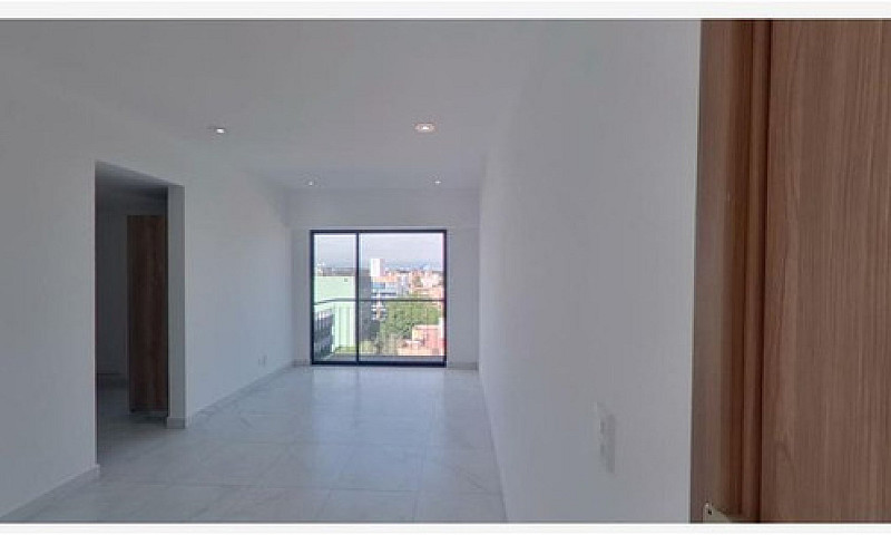 Departamento En Av. ...