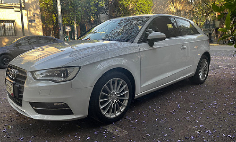 Audi A3 1.8 Sedán Am...